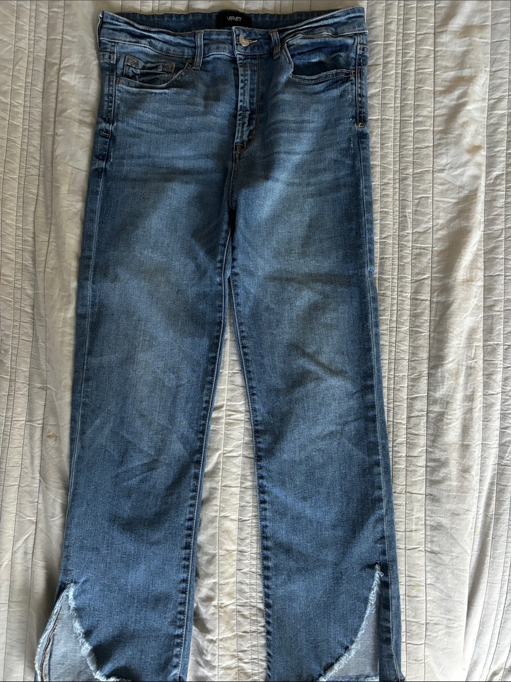 Vervet Slim Straight Ankle Jeans in Medium Blue with Distressed Split Hem
